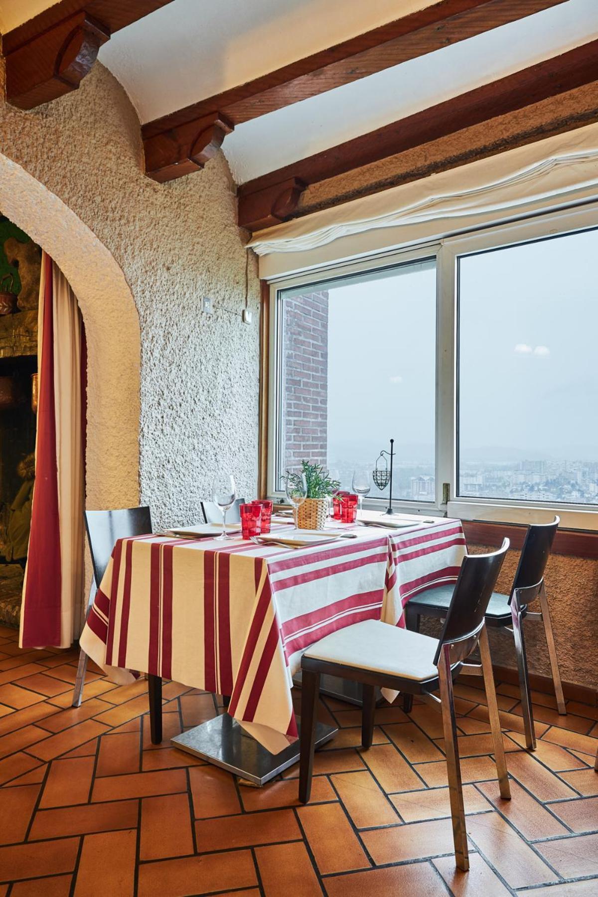 Hotel Restaurante Risco Laredo Dış mekan fotoğraf