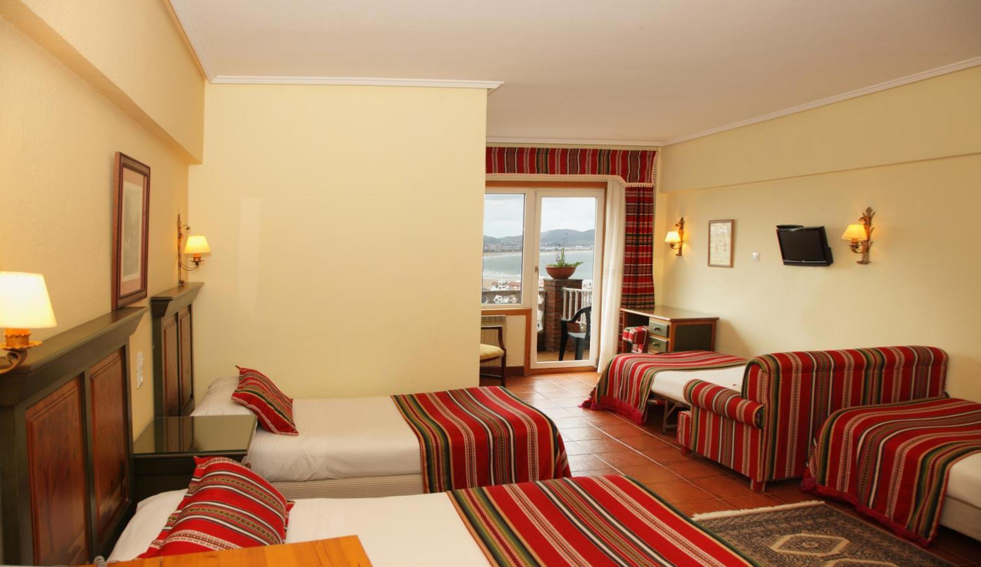 Hotel Restaurante Risco Laredo Dış mekan fotoğraf