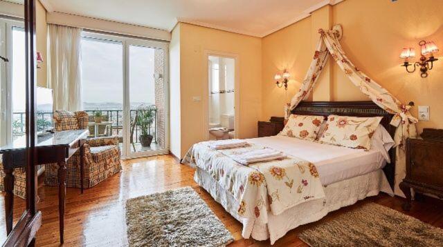 Hotel Restaurante Risco Laredo Dış mekan fotoğraf