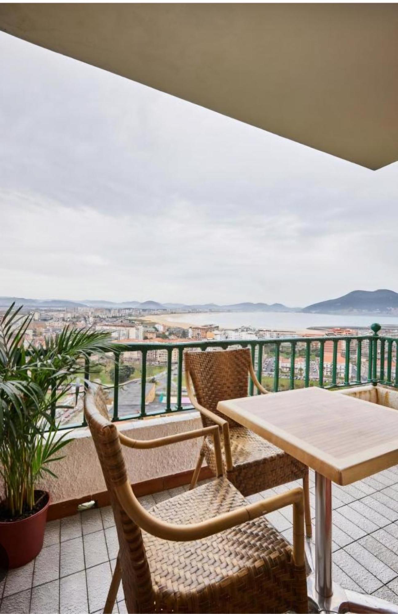 Hotel Restaurante Risco Laredo Dış mekan fotoğraf